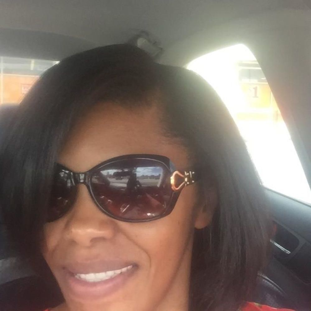 Meet your Posher, Toni